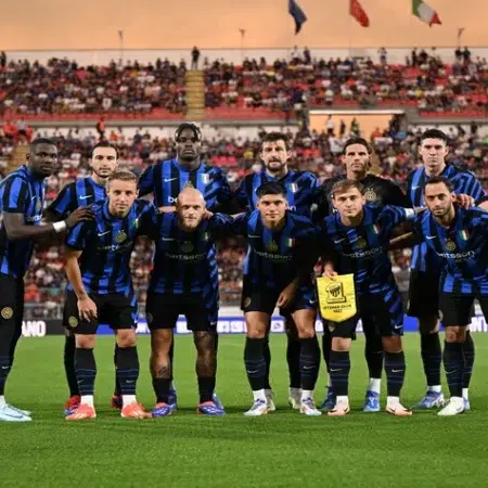 Clubes de futbol que portan casinos en su uniforme