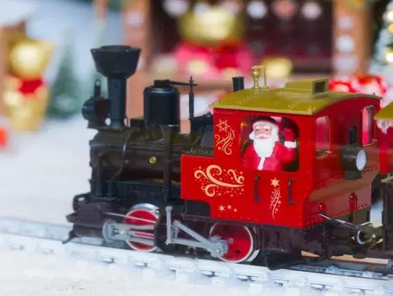 Latribet recibe la navidad con La Fábrica de Santa