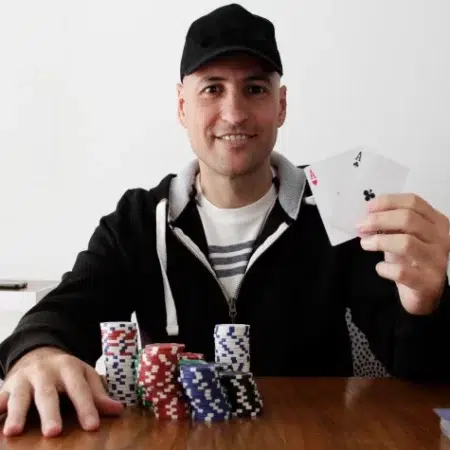 Luis Alberto Bonnet: de ídolo peruano a jugador de póker