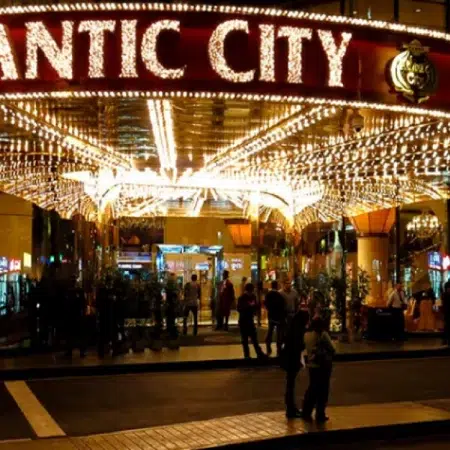 Autorizan la reapertura de los casinos en Perú