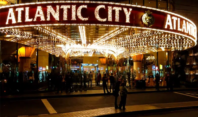 Autorizan la reapertura de los casinos en Perú