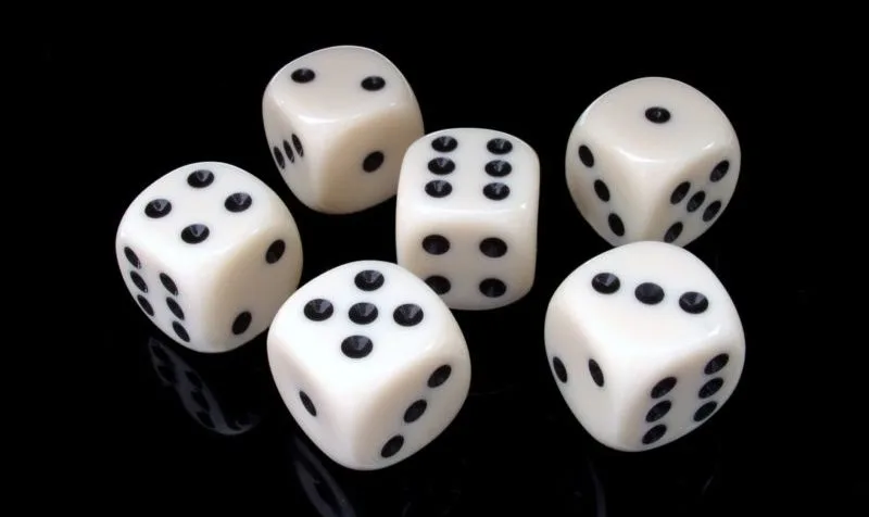 números de la suerte dados