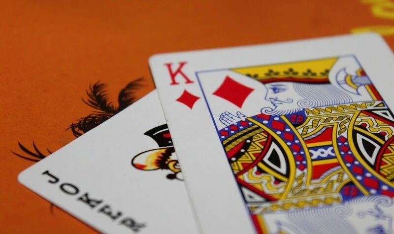 Diferencias entre el blackjack europeo y el americano