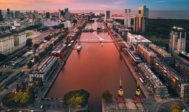 Vista de Puerto Madero y el casino