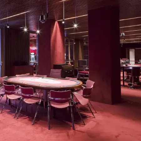 El casino que ha revitalizado el centro de Santa Cruz de Tenerife